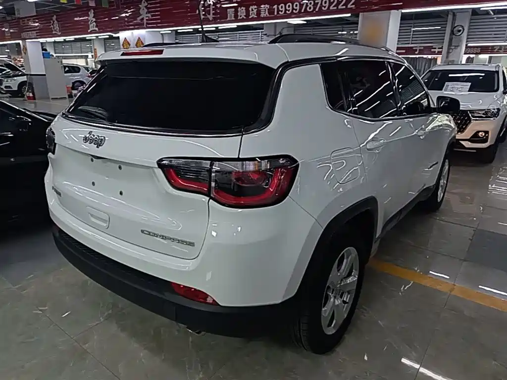 Jeep Compass 2020 — фото 7