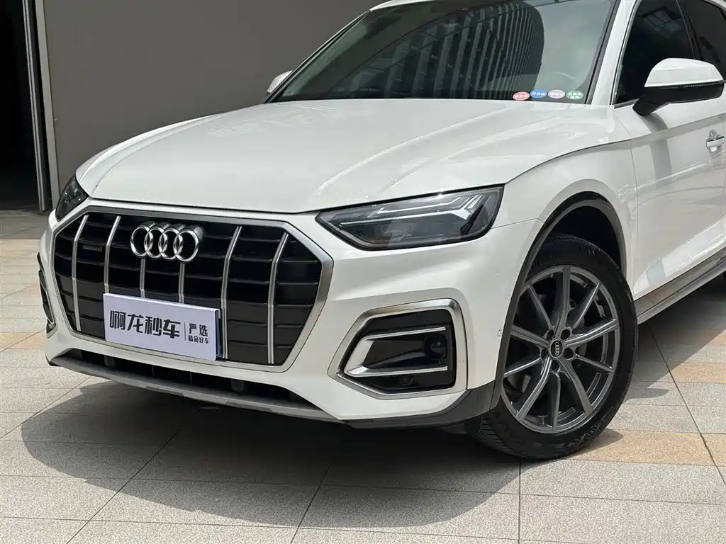 Audi Q5L 2023 — фото 15