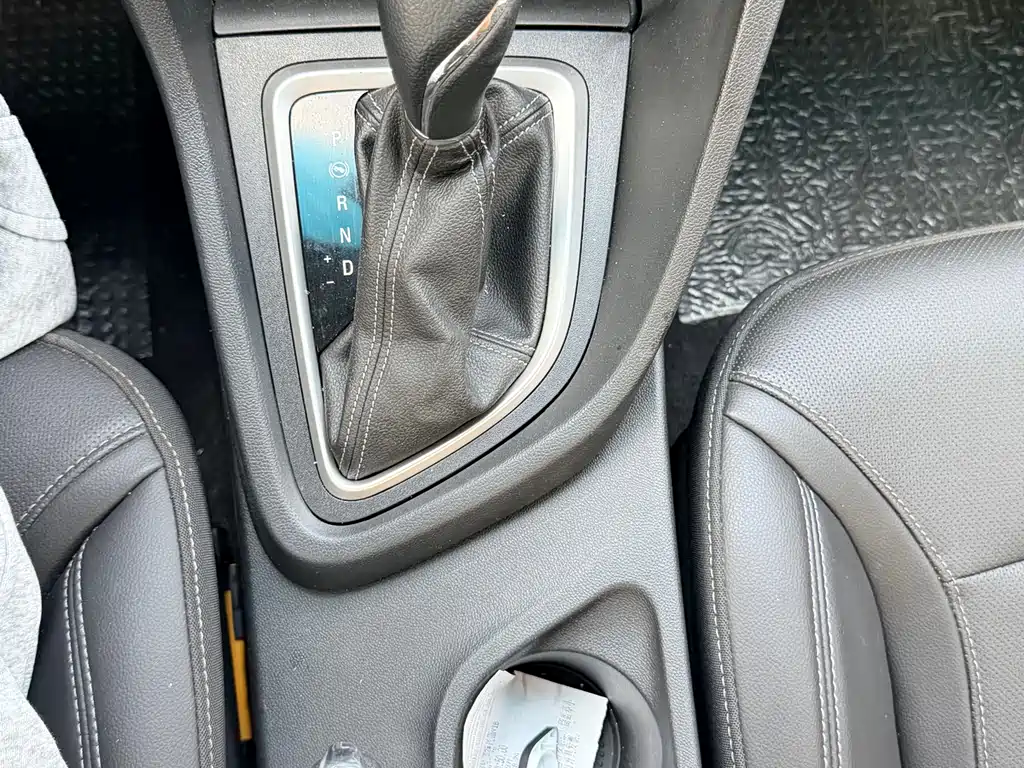 Buick Excelle 2021 — фото 17