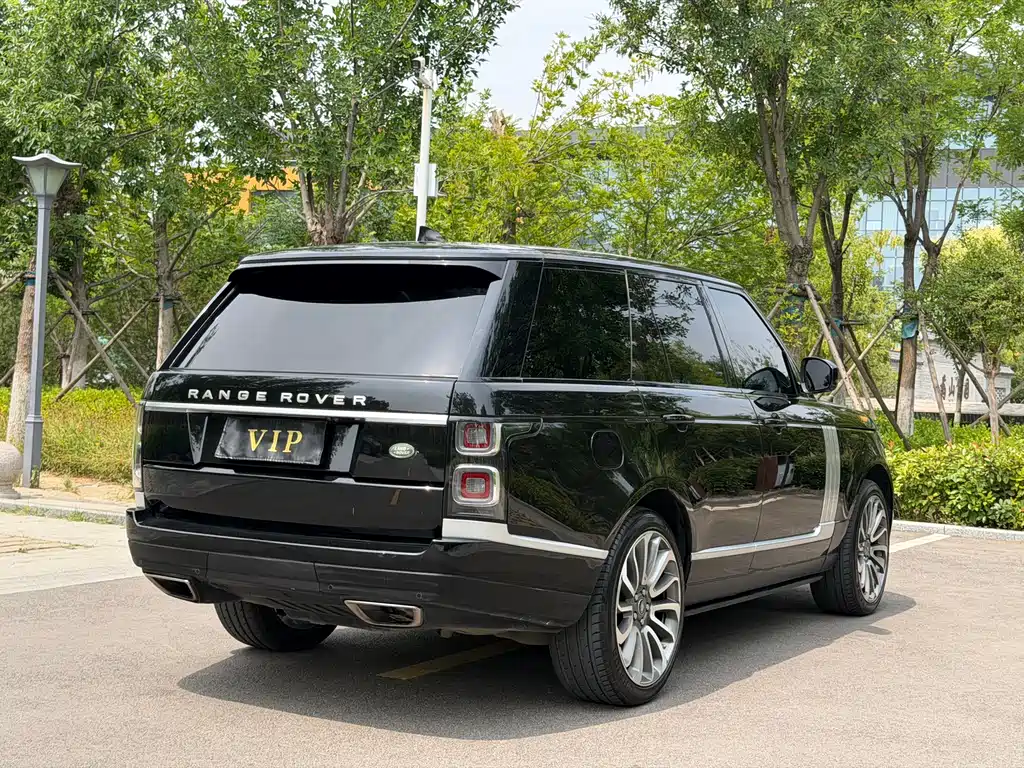 Land Rover Range Rover 2018 — фото 18