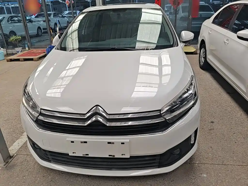 Citroen C4 2018 — фото 3