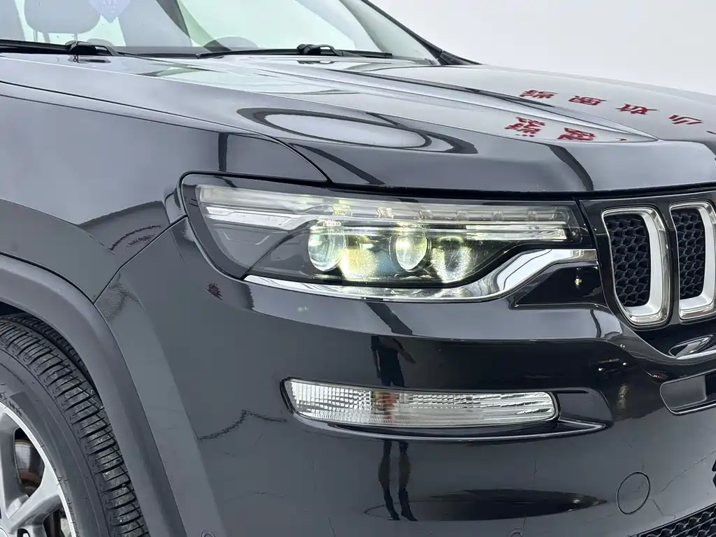 Jeep Grand Commander 2019 — фото 4