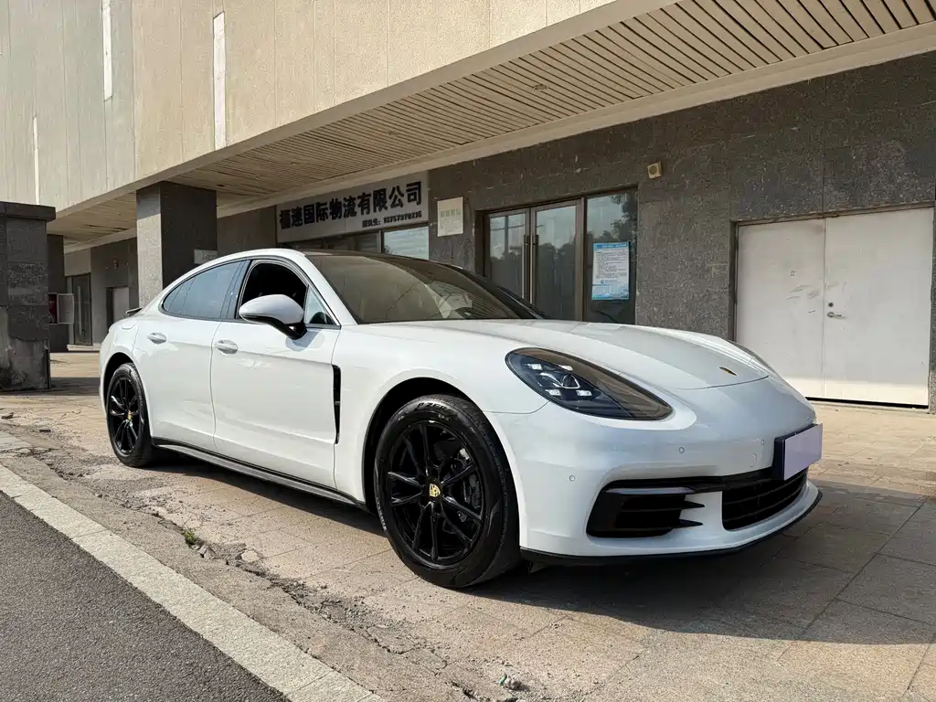 Porsche Panamera 2018 — фото 3