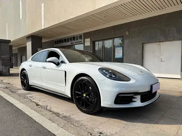 Porsche Panamera 2018