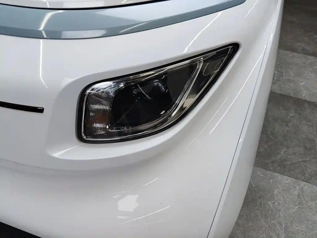 Wuling Nano EV 2022 — фото 24