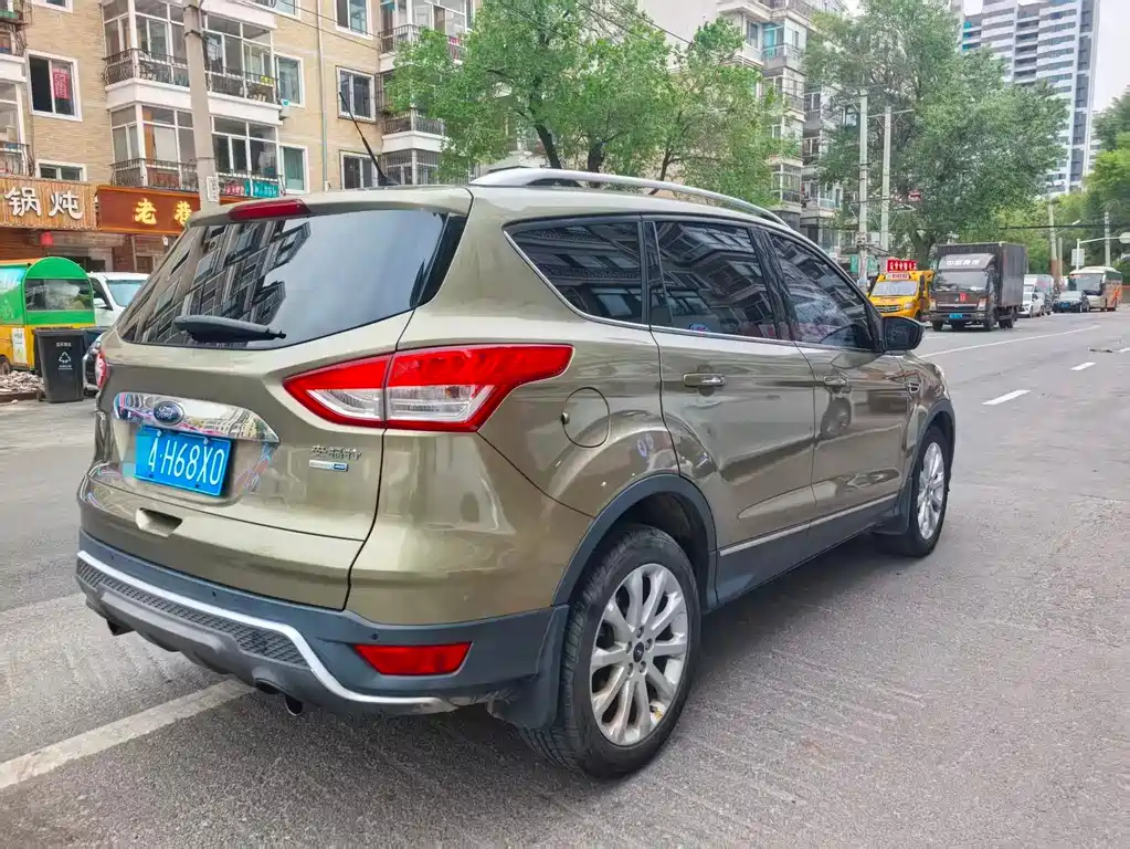 Ford Kuga 2016 — фото 4