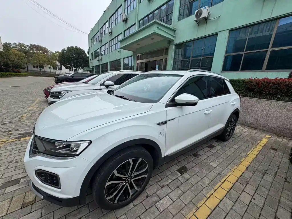 Volkswagen T-Roc 2021 — фото 2