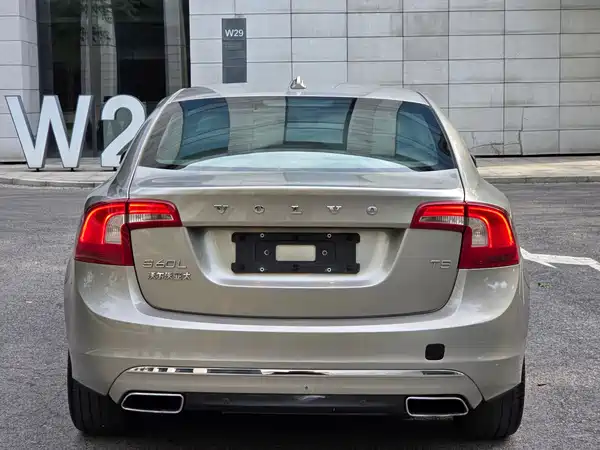 Volvo S60 2015