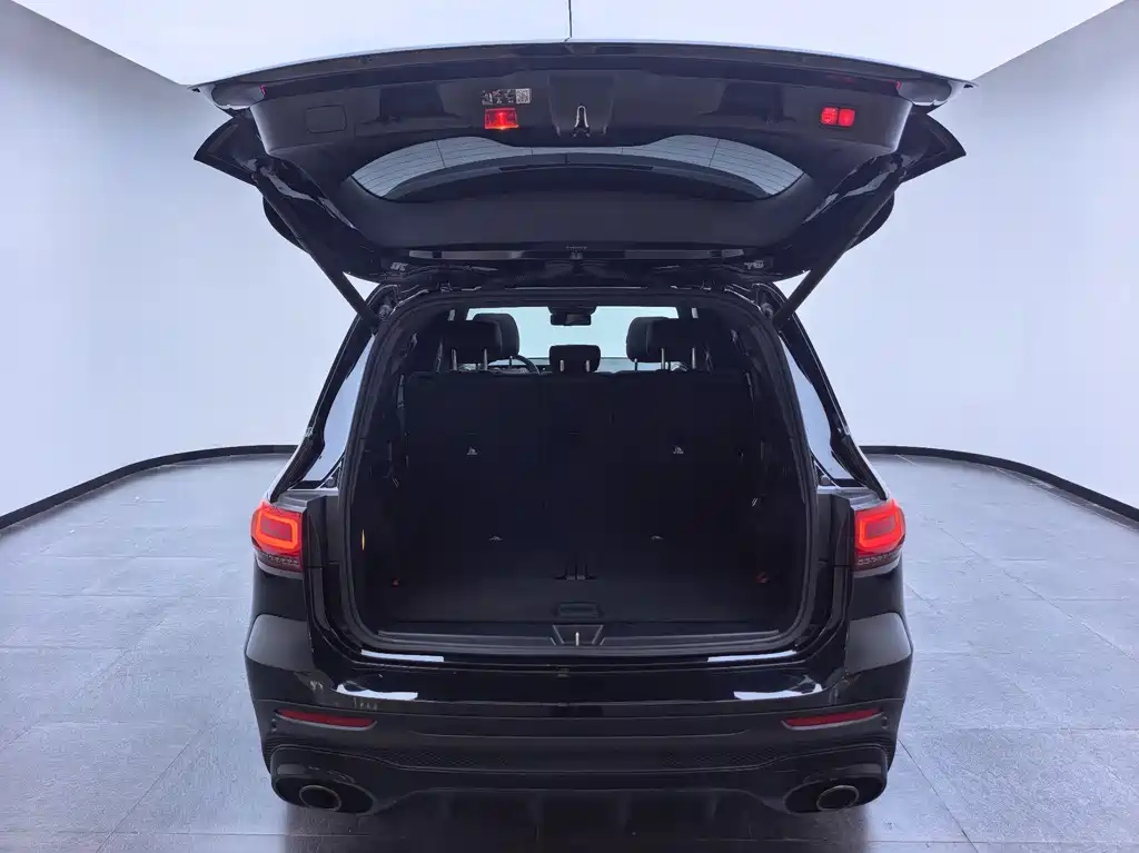 Mercedes-Benz GLB AMG 2023 — фото 20