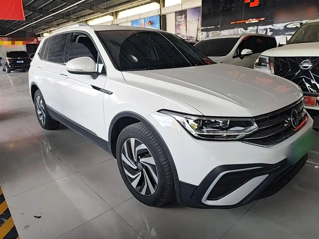 Volkswagen Tiguan L 2022 — фото 4