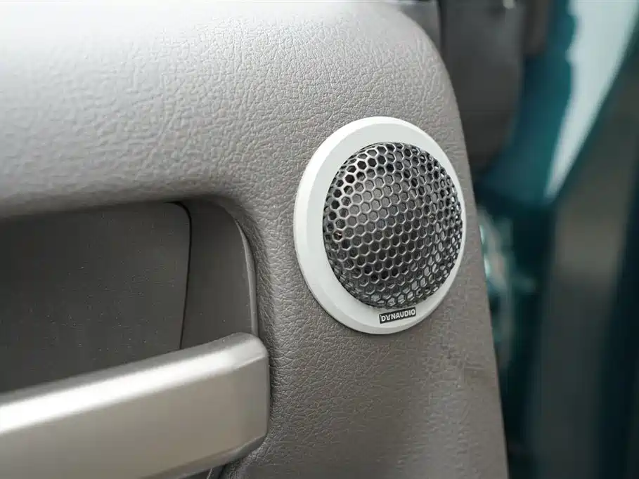 Toyota Land Cruiser 2010 — фото 23