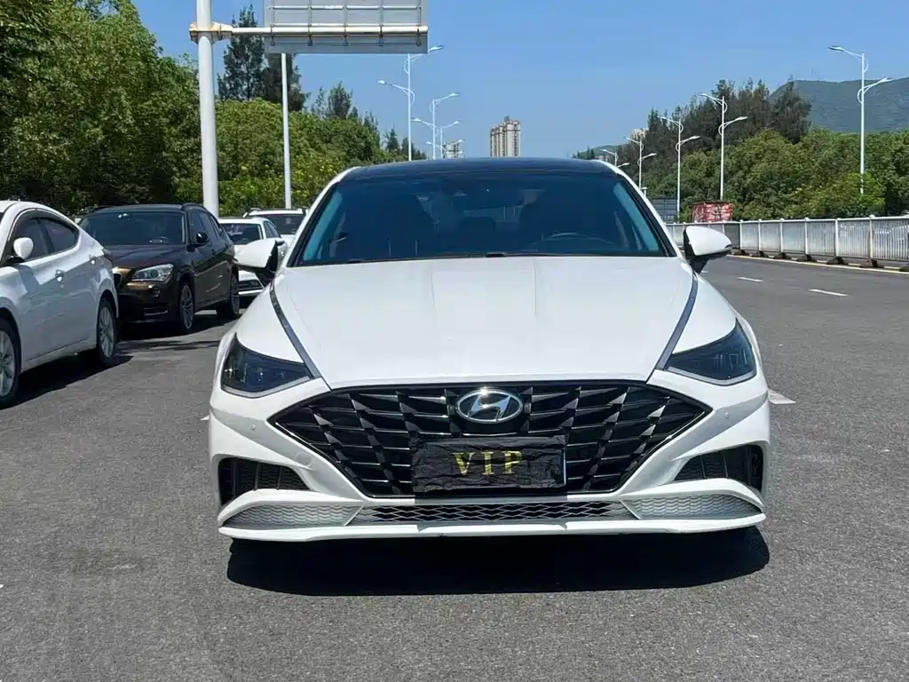 Hyundai Sonata 2021 — фото 2
