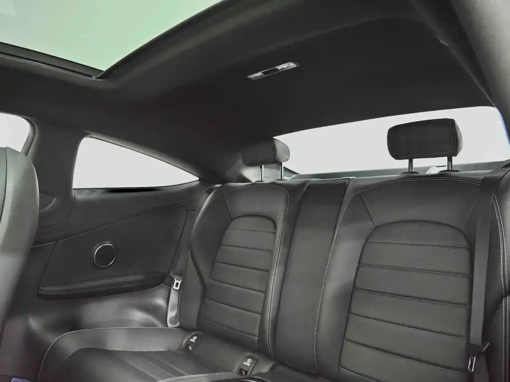 Mercedes-Benz C-Class 2022 — фото 6