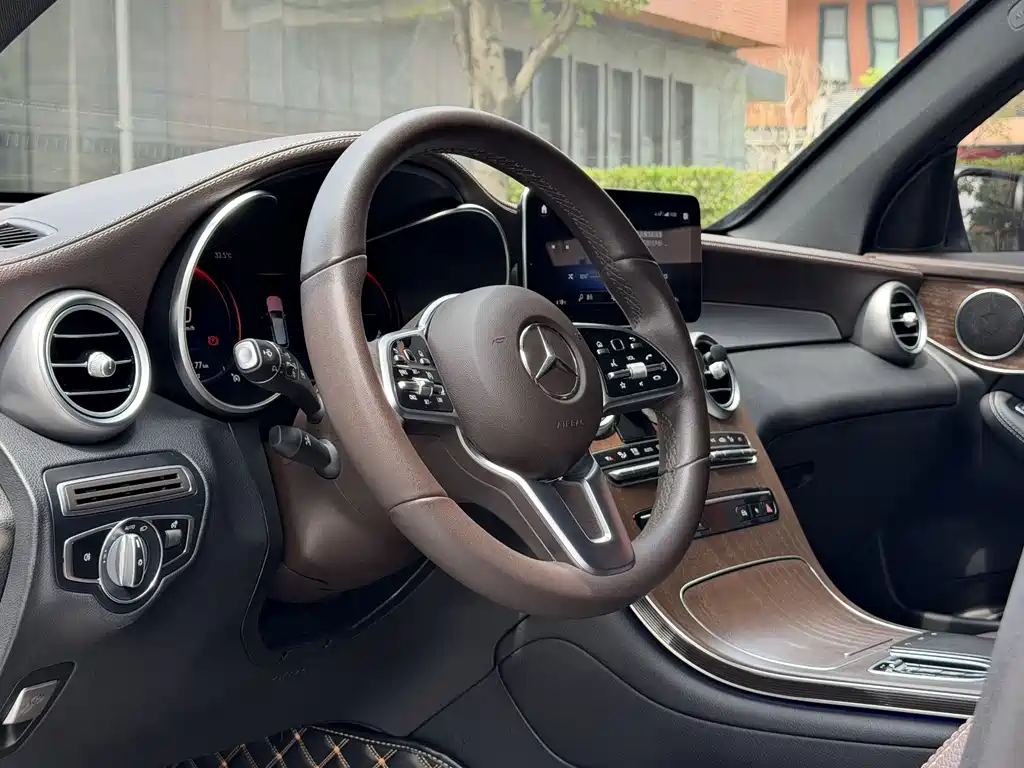 Mercedes-Benz GLC 2022 — фото 17