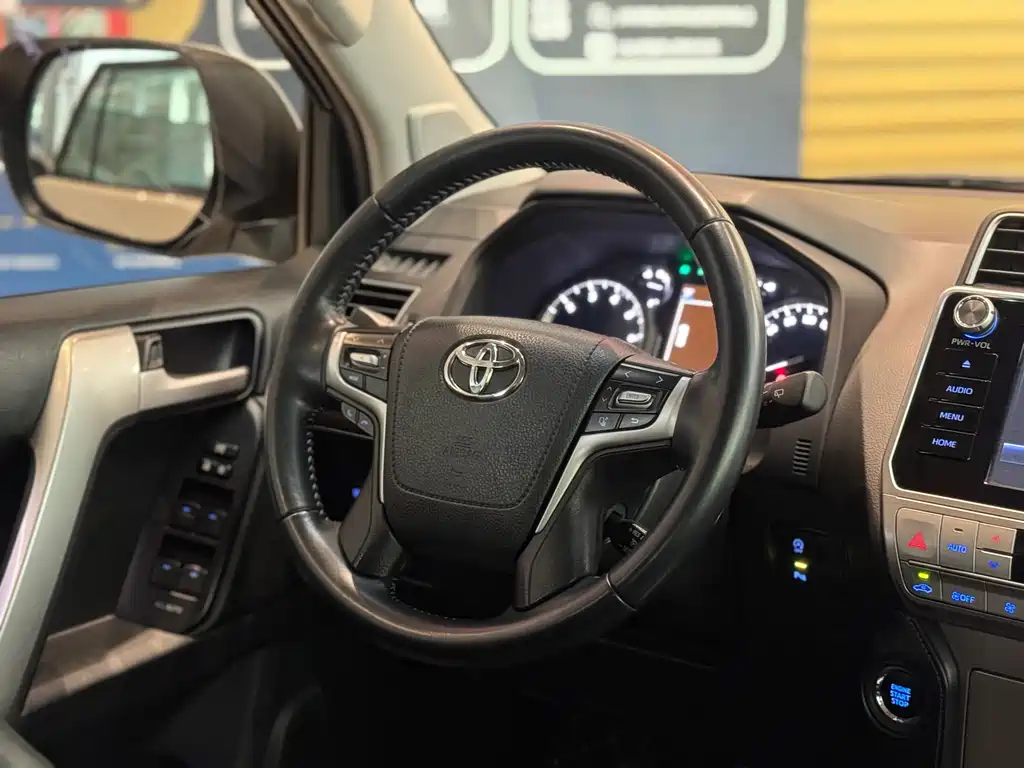 Toyota Prado 2018 — фото 13