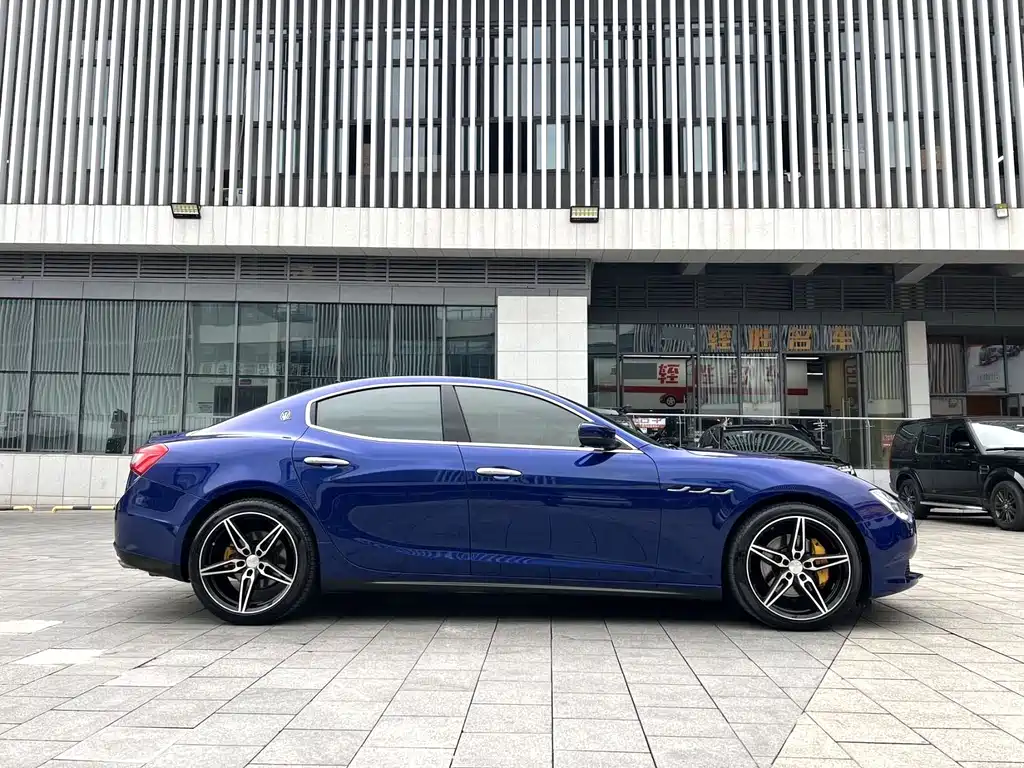 Maserati Ghibli 2018 — фото 7