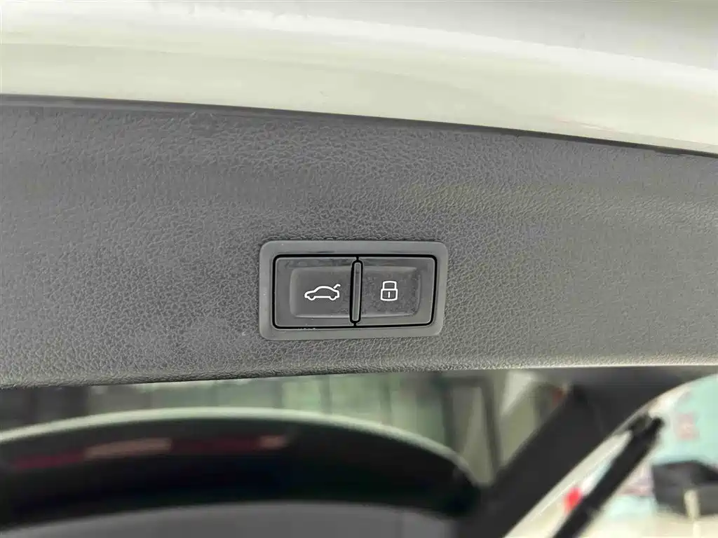 Audi Q3 2022 — фото 17