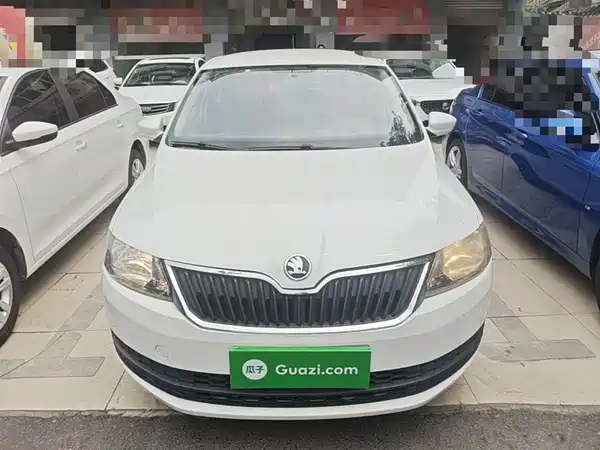 Skoda Rapid Spaceback 2016