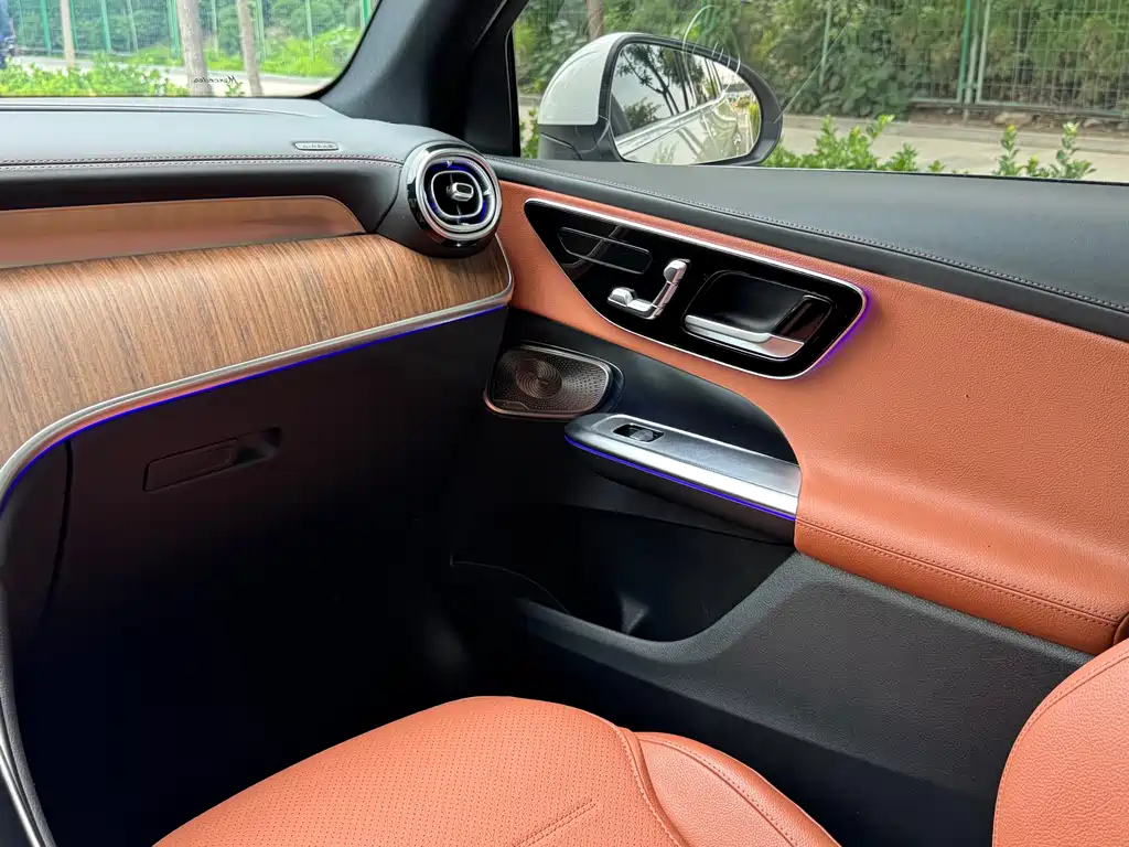 Mercedes-Benz GLC 2023 — фото 10