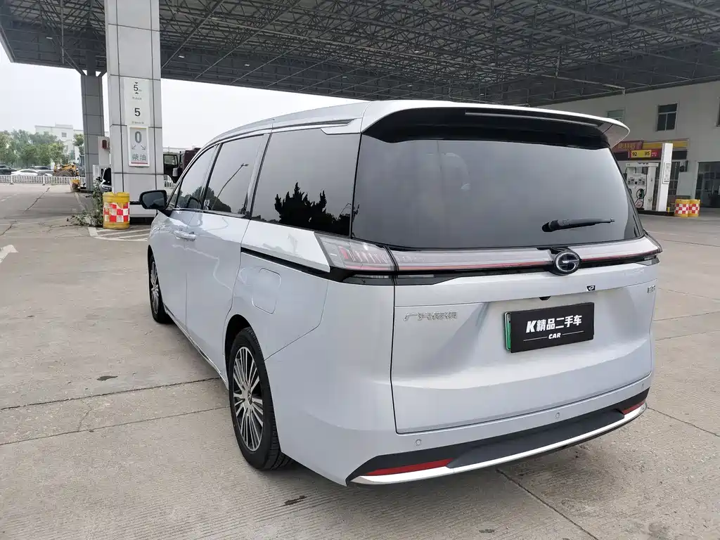 GAC Motor E8 PHEV 2024 — фото 7