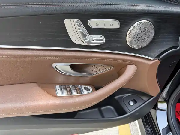 Mercedes-Benz E-Class 2023