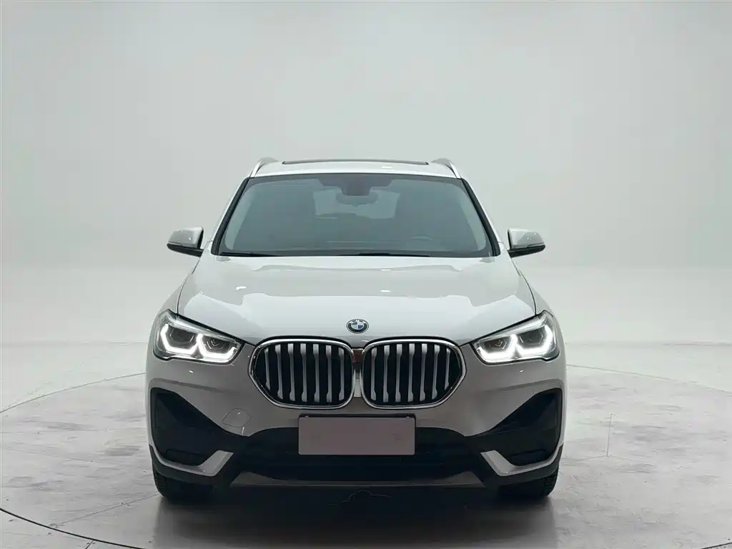 BMW X1 2021 — фото 2