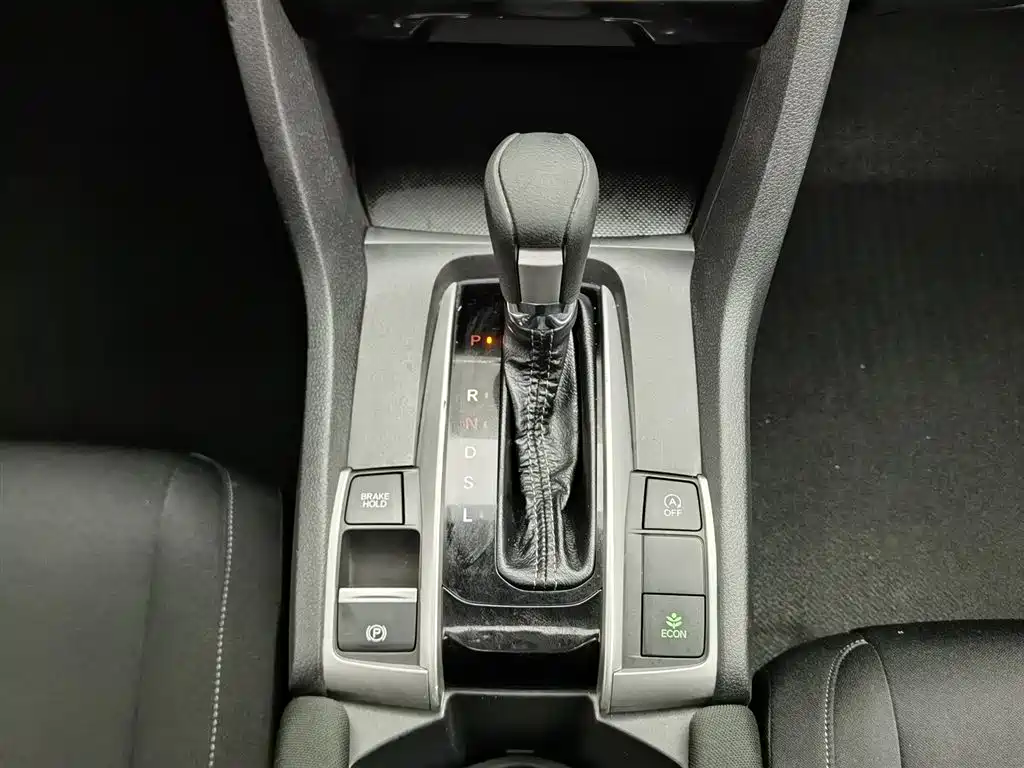 Honda Civic 2017 — фото 13