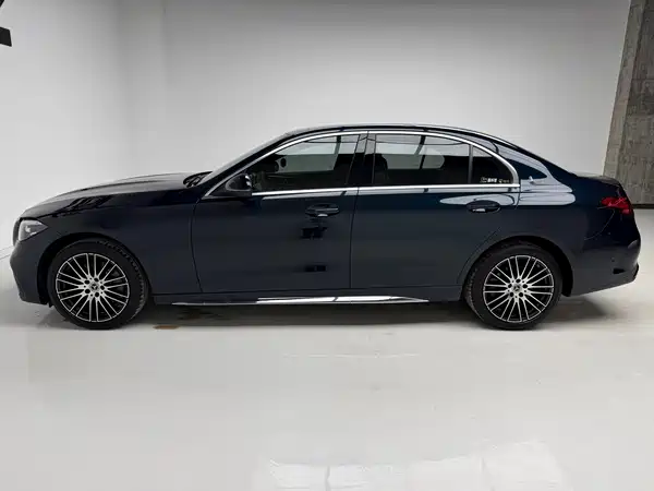 Mercedes-Benz C-Class 2023