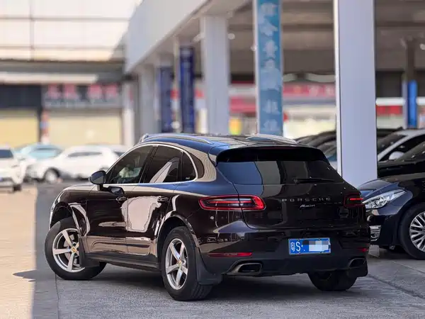Porsche Macan 2014