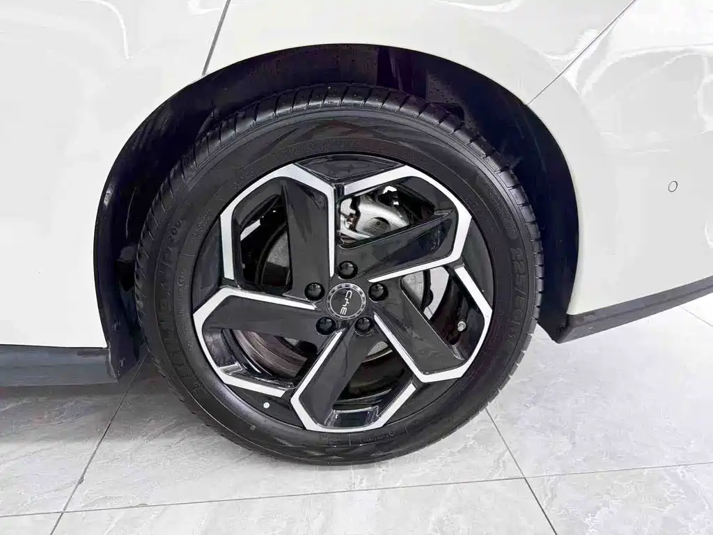 BYD Seal 06 2025 — фото 22