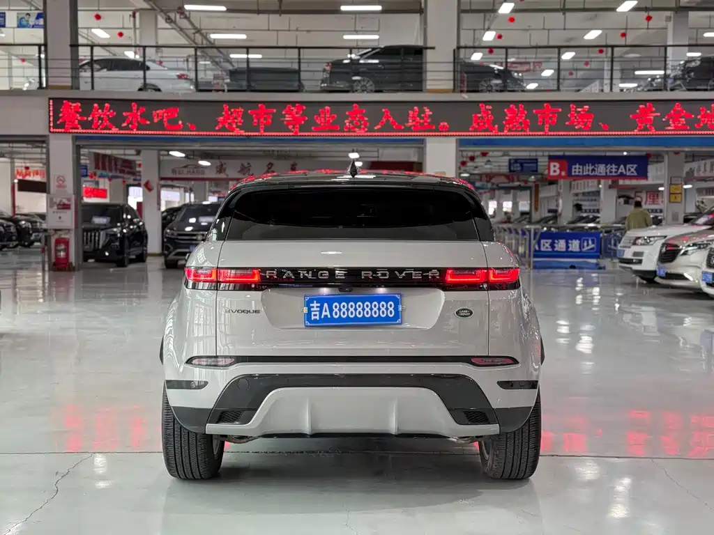 Land Rover Evoque 2022 — фото 5