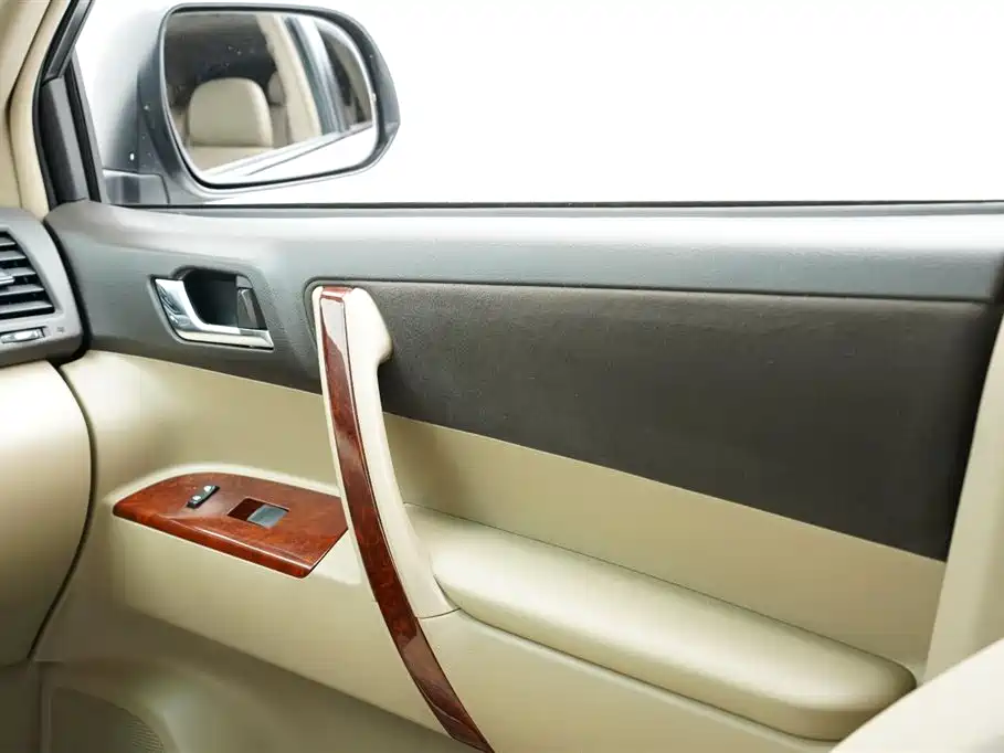 Toyota Highlander 2014 — фото 21