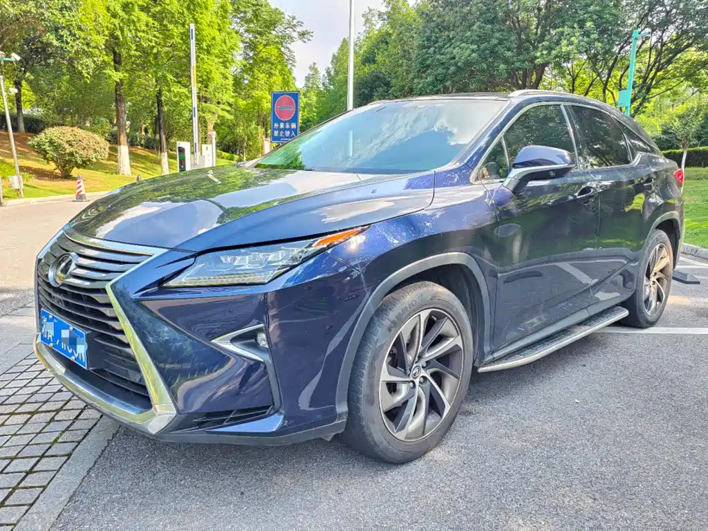 Lexus RX 2018 — фото 1