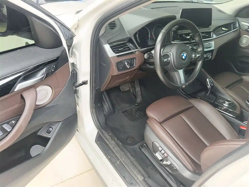 BMW X2 2022 — фото 16