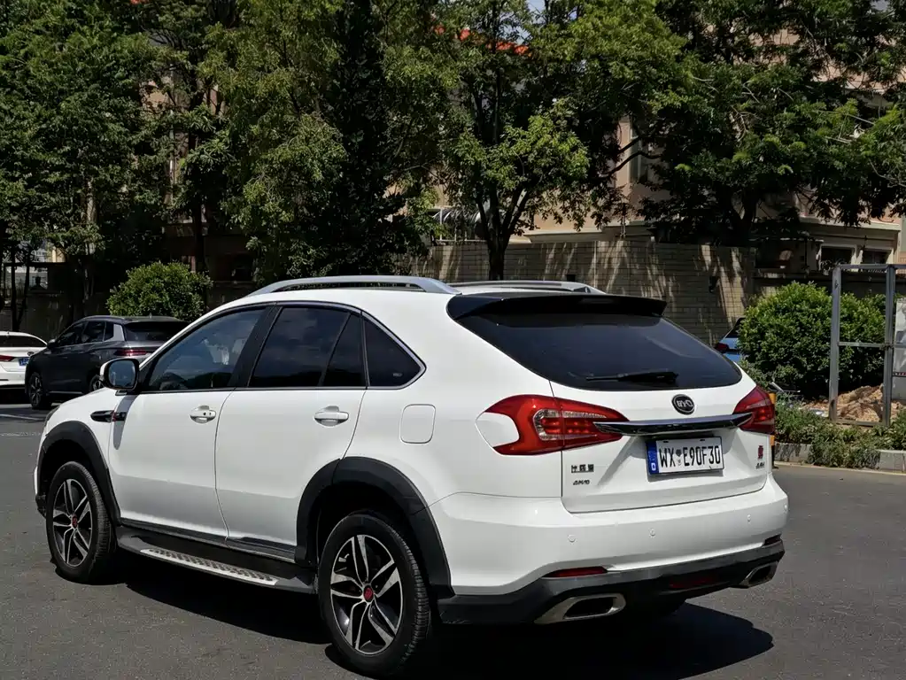 BYD Tang New Energy 2015