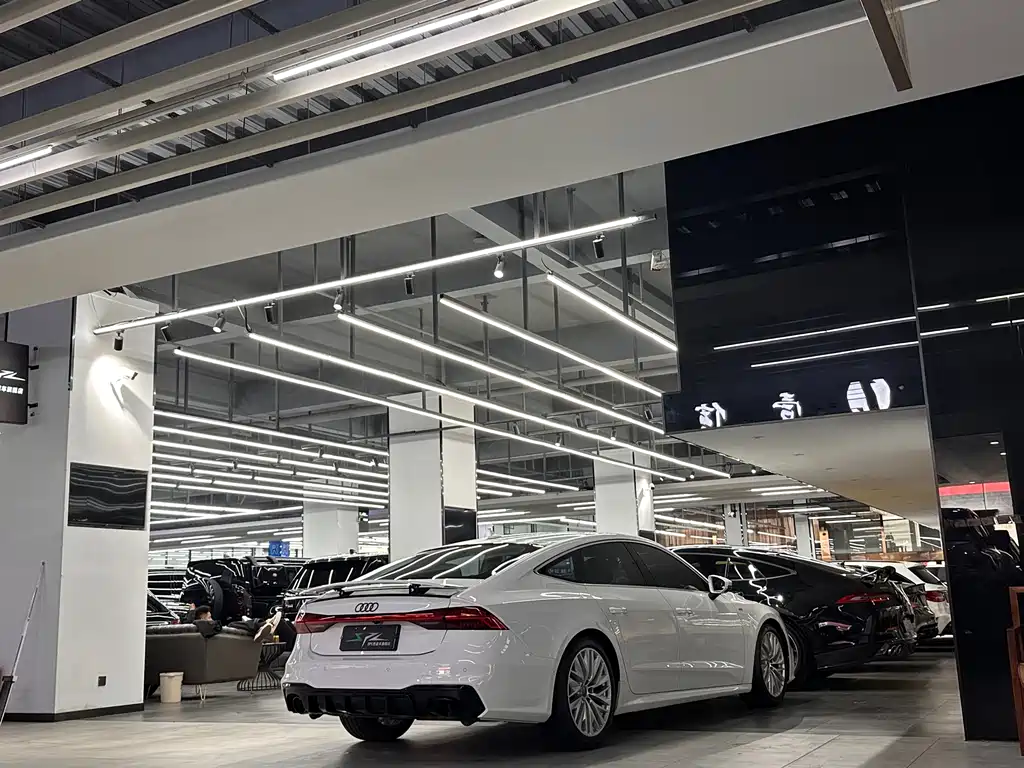 Audi A7 2020 — фото 17