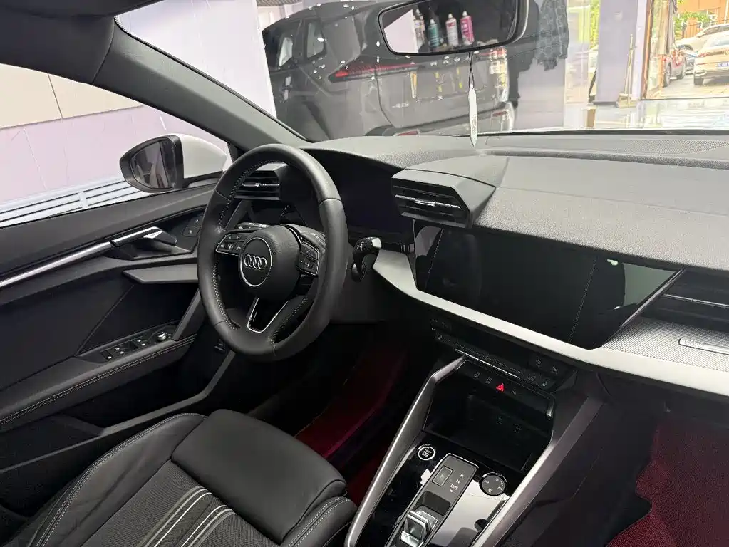 Audi A3 2022 — фото 18