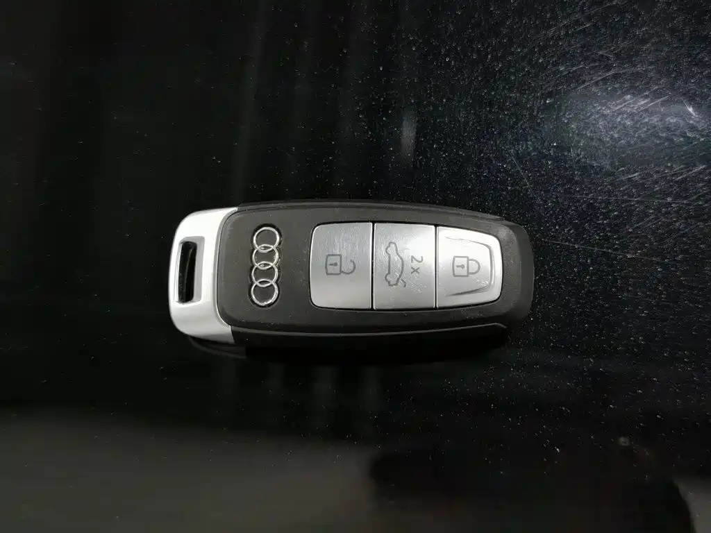 Audi A6L 2022 — фото 19
