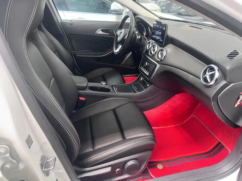 Mercedes-Benz GLA 2019 — фото 13