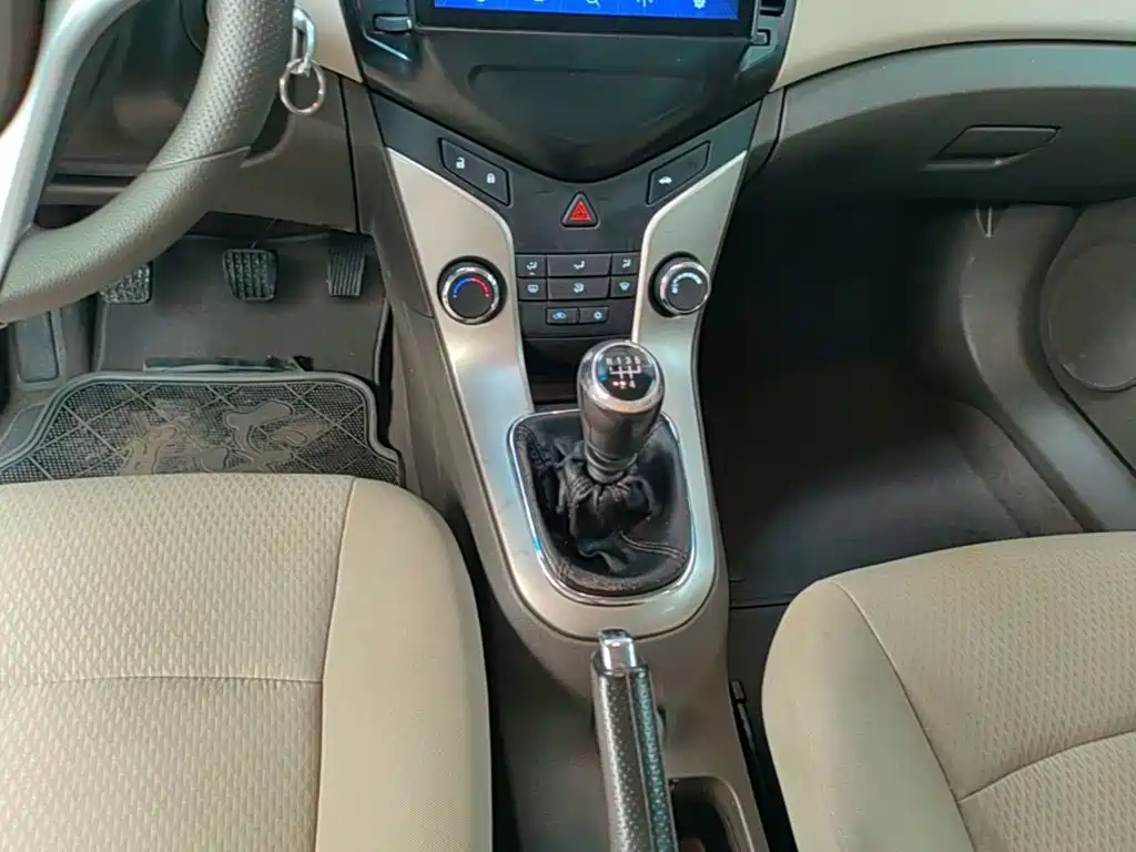 Chevrolet Cruze 2014 — фото 14