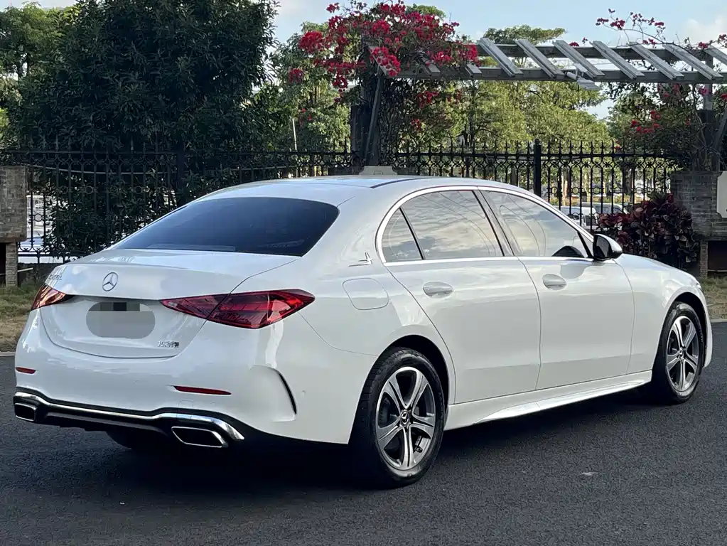 Mercedes-Benz C-Class 2022 — фото 8