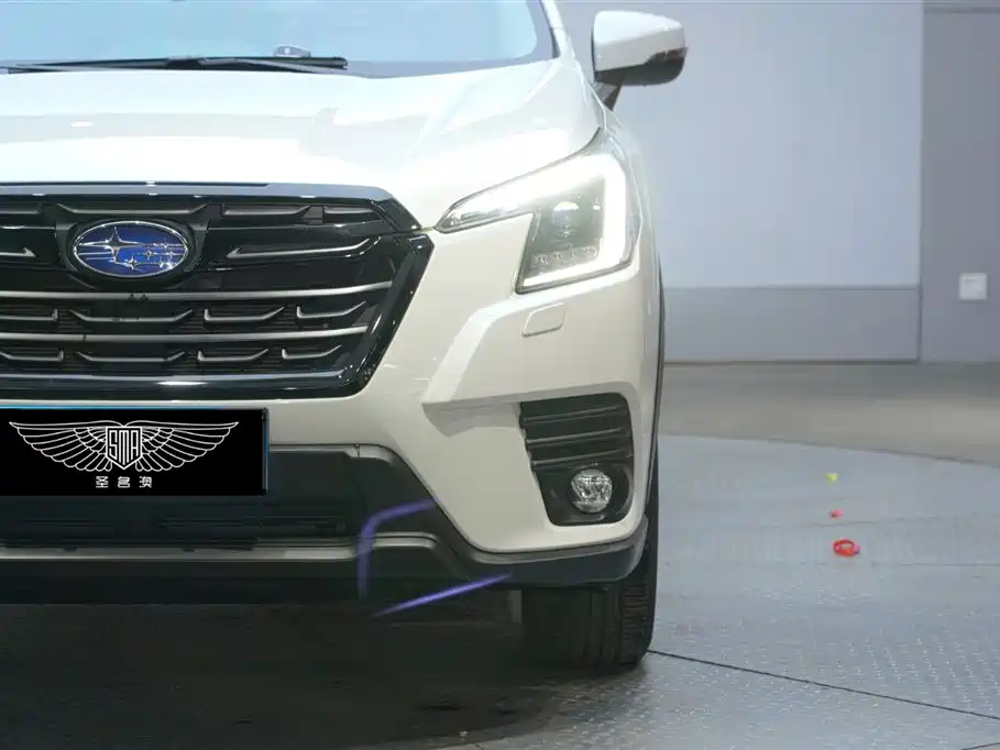 Subaru Forester 2024 — фото 3