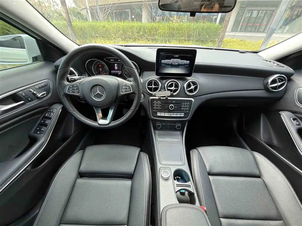 Mercedes-Benz GLA 2017 — фото 9