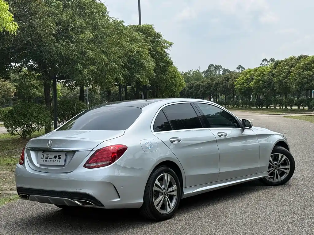Mercedes-Benz C-Class 2018 — фото 15