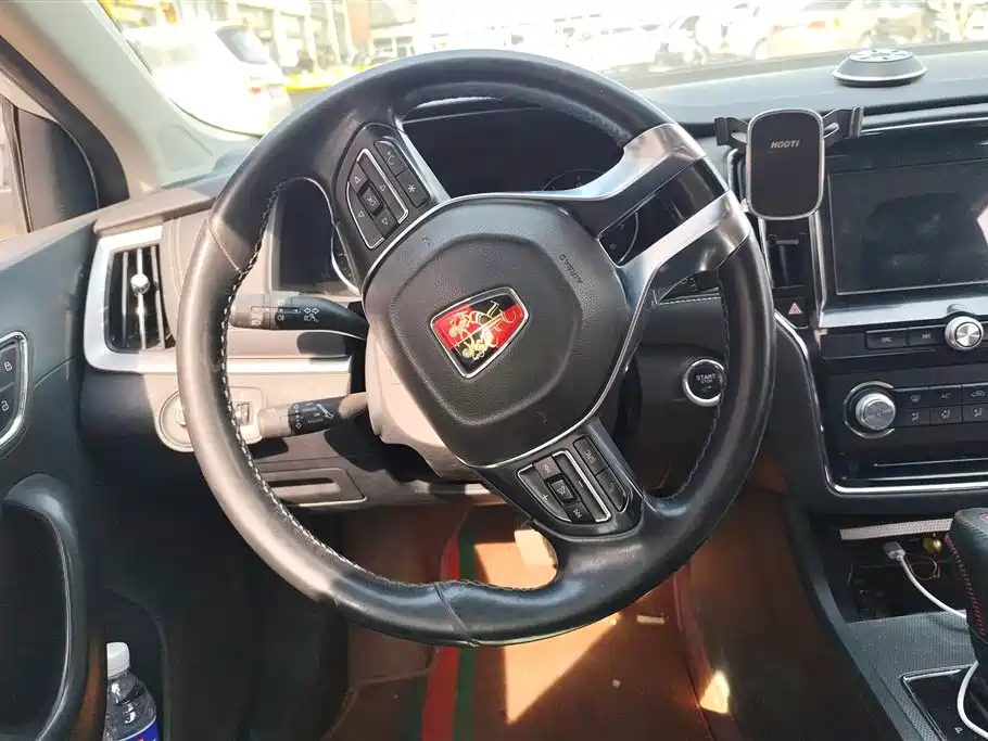 Roewe i6 Classic 2019 — фото 15