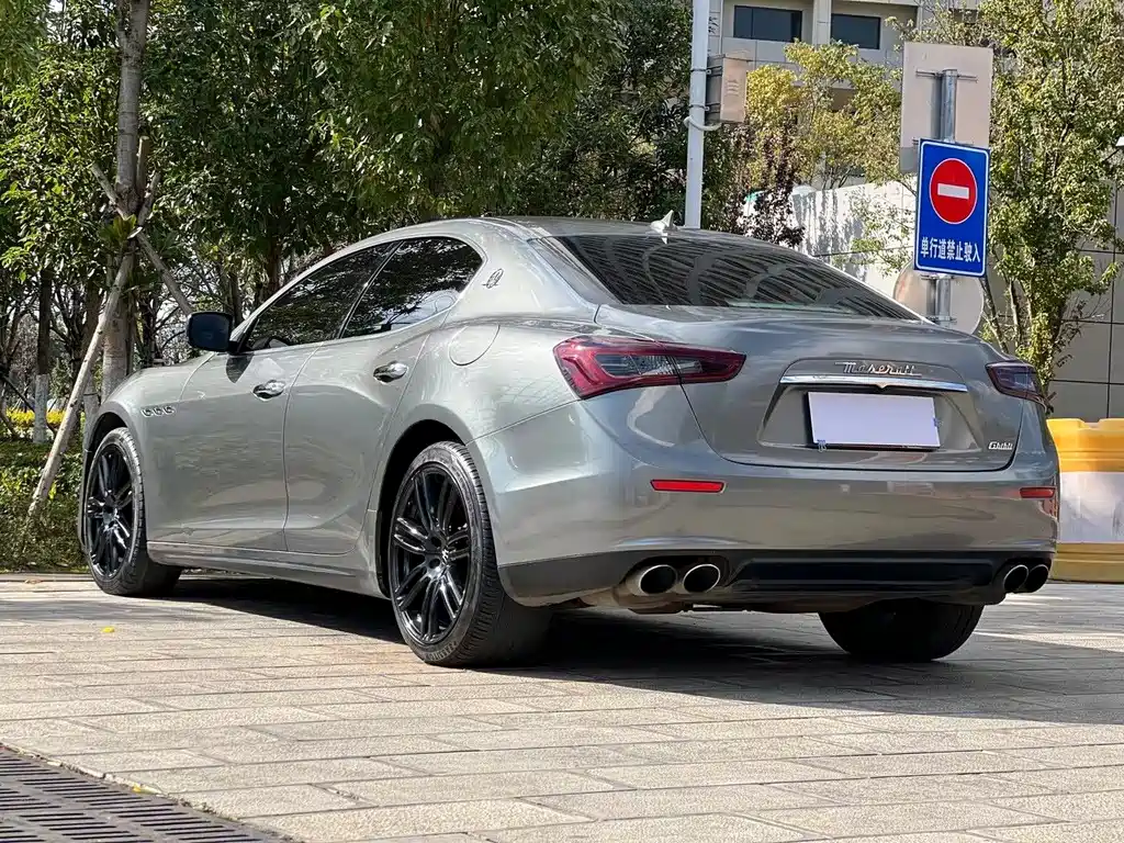 Maserati Ghibli 2014 — фото 9