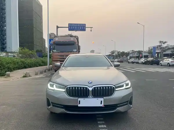 BMW 5 Series 2022