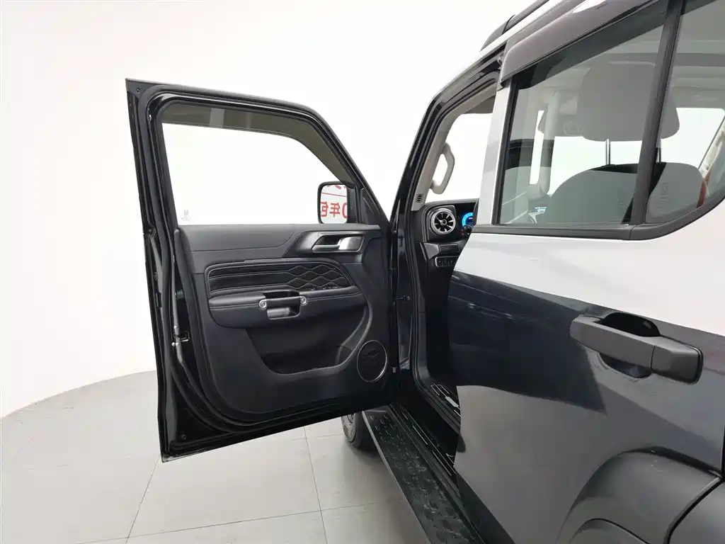 Tank 300 2022 — фото 8