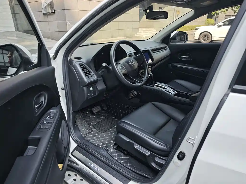 Honda Vezel 2016
