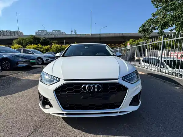 Audi A4L 2023
